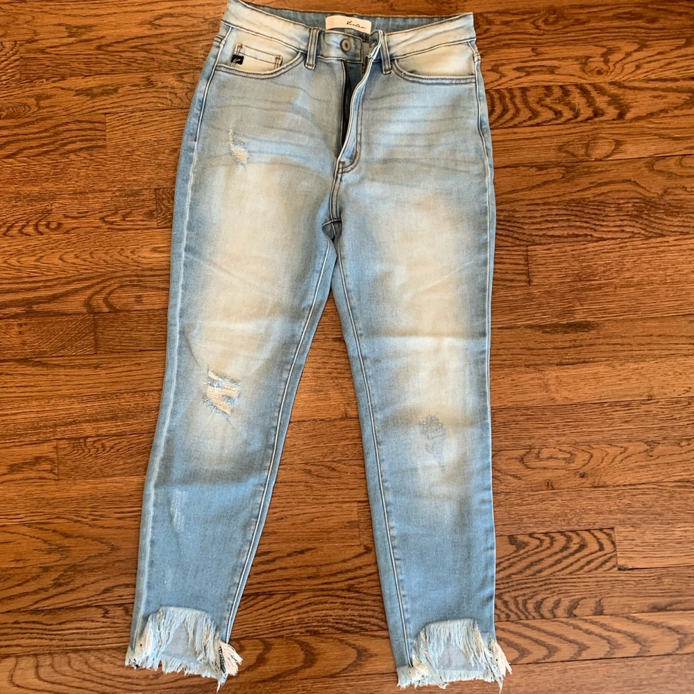 Kancan lightwash high rise distressed jeans